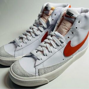 Nike Women’s Blazer Mid '77 Sneakers